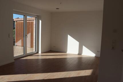 Doppelhaushälfte - 1.300,00&nbsp;EUR Kaltmiete, ca.&nbsp; 110,00&nbsp;m&sup2; in Hohenwestedt (PLZ: 24594)