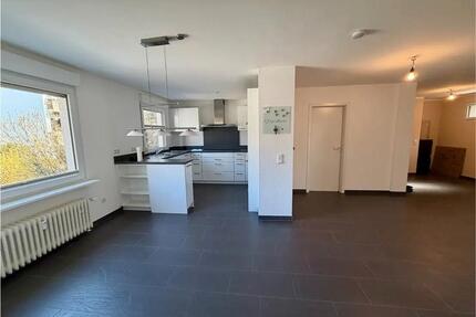 Modern & Familienfreundliche 4,5-Zimmer-Wohnung mit großer Süd-We - Bad Überkingen