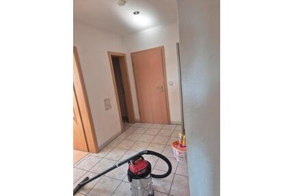 2 Zimmer Dachgeschoswohnung zu Vermieten - Neutraubling