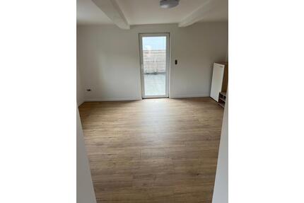 2Zimmer Wohnung zum vermieten - 700,00&nbsp;EUR Kaltmiete, ca.&nbsp; 60,00&nbsp;m&sup2; in Hemer (PLZ: 58675)