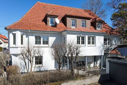 Charmantes Zuhause . herrlicher Garten neue Heizung und Platz für Oma und Opa - Meßstetten