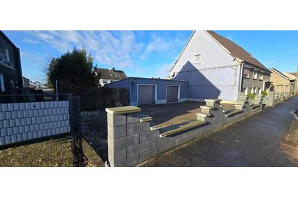 Zweifmilienhaus - 289.000,00&nbsp;EUR Kaufpreis, ca.&nbsp; 231,00&nbsp;m&sup2; in Bergkamen (PLZ: 59192)