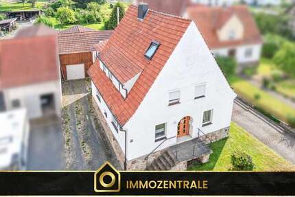 Haus zum Kaufen in Oberweser Gieselwerder 175.000,00 € 224 m² - Oberweser / Gieselwerder