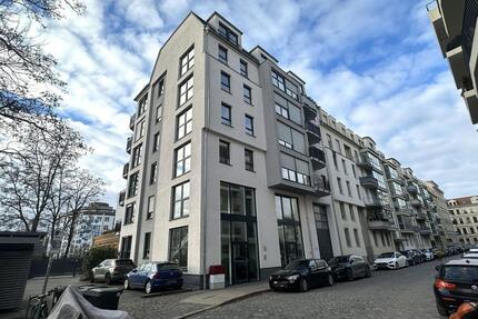 Moderne Maisonette-Wohnung in Leipzig mit Balkon und Einbauküche