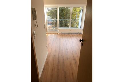 Helles 1-Raumappartement mit Balkon - Bochum Altenbochum