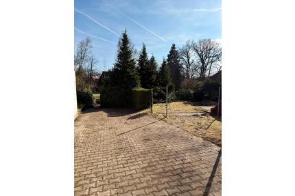 Haus mit Garageausgebauter Keller mit Badgroßes Südgrundstück - Neetze