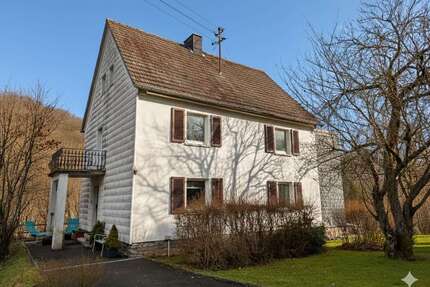 Haus zum Kaufen in Kirschweiler 160.000,00 € 150 m²