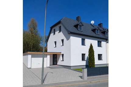 Haus zum Mieten in Lichtenberg 1.220,00 € 165 m²