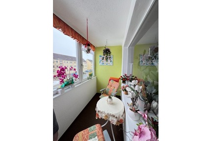 Ruhige helle 3-Zimmer-Wohnung 1.OG mit Balkon vermietet zu verkaufen - Rhäsa