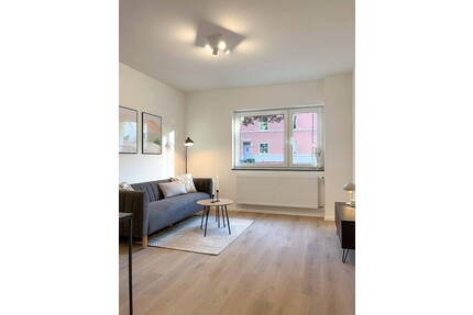 Kernsaniert & sofort bezugsfrei! Zentrale 2,5 Zi. EG-Wohnung mit Keller - für Senioren, Paare, WG - Herne Röhlinghausen