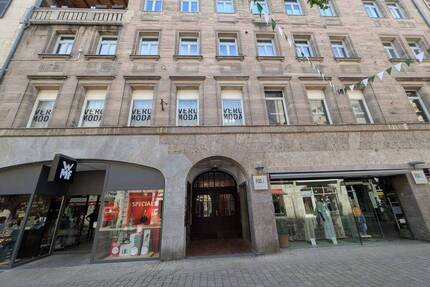 Moderne trifft Historie: Sanierte Altbau-Perle mit Ruhe-Oase im Herzen Fürths