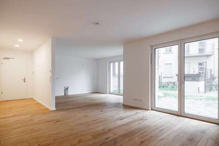 Wohnung zum Mieten in Leipzig 2.273,76 € 126.32 m²