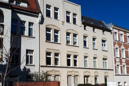 2-Raum Wohnung mit Küche und Bad (mit Dusche) - Halle (Saale) Dölau