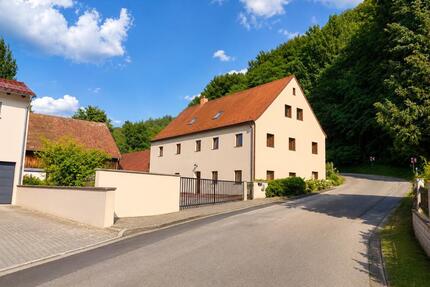 Charmantes Bauernhaus - 390.000,00&nbsp;EUR Kaufpreis, ca.&nbsp; 200,00&nbsp;m&sup2; in Thalmässing (PLZ: 91177)