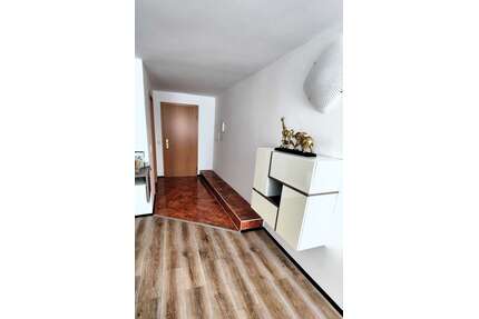 Wohnung zum Kaufen in Bad Urach 165.000,00 € 71.95 m²