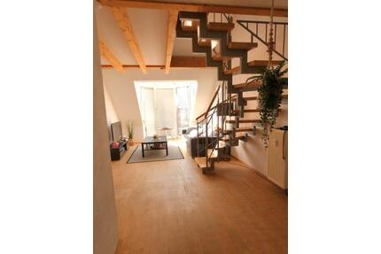 3-Zi.-Maisonette - Galerie, Balkon & TG, hell, ruhige Lage Amberg