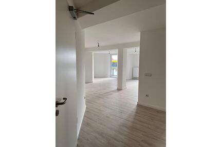 3 RAUM-WOHNUNGBadewanne2xBalkonBarrierefreievtl.Einbauküche - Ebeleben