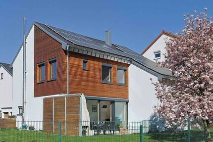 Sanierte Rarität mit Loft-Charakter: Exklusives Einfamilienhaus im KfW 70 Standard in Bestlage - Ludwigsburg Pflugfelden