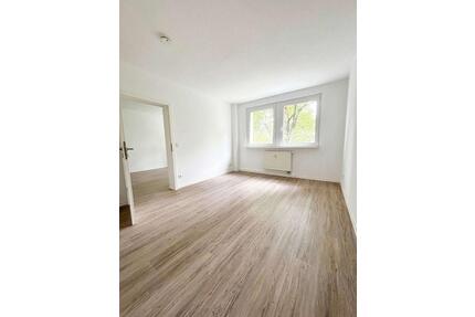 * hübsche 2 Raum mit EBK in Marienthal * - Zwickau Zwickau-West