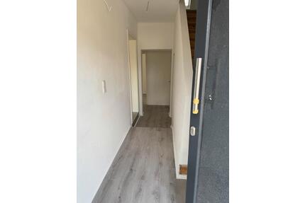 Reihenmittelhaus zur Miete - 1.600,00&nbsp;EUR Kaltmiete, ca.&nbsp; 120,00&nbsp;m&sup2; in Dortmund (PLZ: 44339) Eving