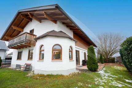 Haus zum Kaufen in Plattling 535.000,00 € 235.7 m²