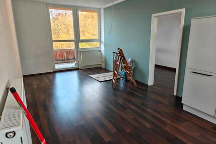 2 12-Raum Wohnung in Suhl, Aue I