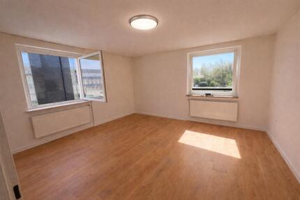 Renovierte 2,5 Zimmer-Wohnung zu vermieten - Velbert