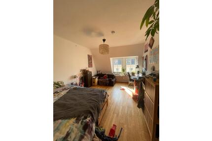 2-Raum-Wohnung mit Balkon - 700,00&nbsp;EUR Kaltmiete, ca.&nbsp; 60,00&nbsp;m&sup2; in Leipzig (PLZ: 04315) Ost