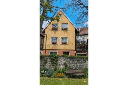 Haus am Park - 229.000,00&nbsp;EUR Kaufpreis, ca.&nbsp; 75,00&nbsp;m&sup2; in Dettelbach (PLZ: 97337)