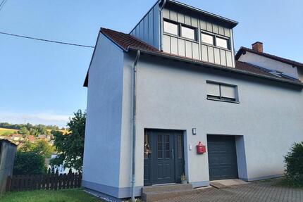 Gepflegte Wohnung Garten und Terrasse in Butzweiler - Newel