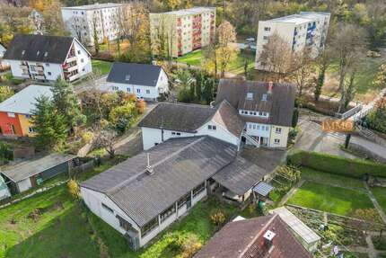 Haus zum Kaufen in Müllheim 890.000,00 € 445.94 m²