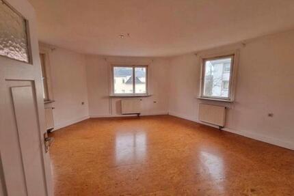 2 Zimmer in 4er WG frei - 540,00&nbsp;EUR Kaltmiete, ca.&nbsp; 105,00&nbsp;m&sup2; in Stuttgart (PLZ: 70327) Luginsland