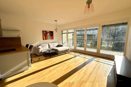 Die Ruhr ist Ihr neuer Nachbar! Moderne und barrierefreie Mietwohnung sucht neue Mieter... - Mülheim Mitte