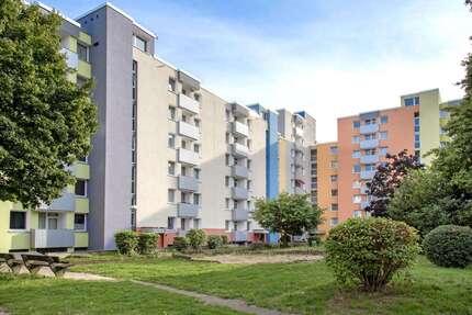 Wohnung zum Mieten in Düsseldorf 737,00 € 64.14 m²