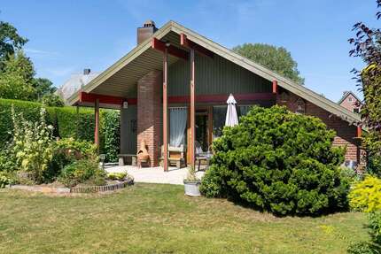 Haus zum Kaufen in Manhagen 245.000,00 € 61 m²