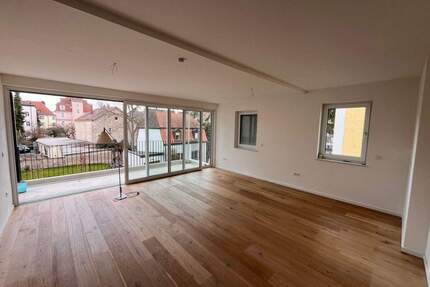 Neuw.! 4-Zi.-Whg. (ca. 101 m²) mit ca. 12 m² Balkon am südöstlichen Altstadtrand von Regensburg
