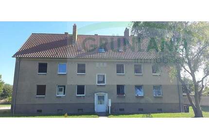 *Zu sanierendes Mehrfamilienhaus mit 7 WE !* - Dessow