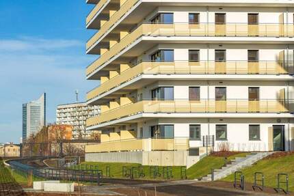 Eigentum für Familien! 5-Zimmerwohnung im 8. Stock mit ca. 119m² und Balkon - Leipzig Zentrum-Südost