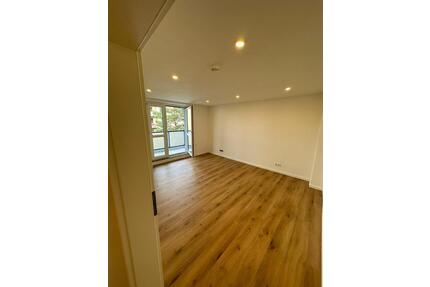 ERSTBEZUG nach Sanierung - 2-Raum Wohnung mit Balkon - Bernburg (Saale)