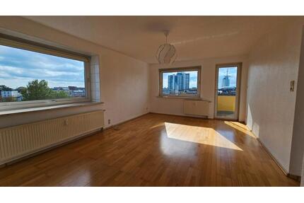 Panoramablick auf die Havenwelten – 3-Zi.-Wohnung im 6. OG, Mitte - Bremerhaven