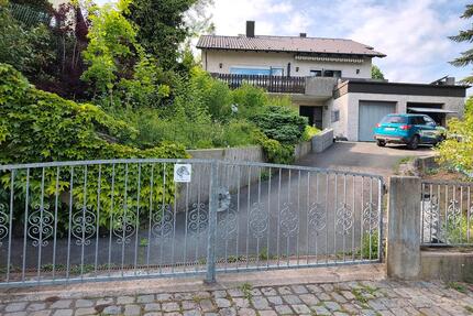 2 Zimmer Wohnung mit Terrasse und Gartenblick ab 01.06 - Forchheim