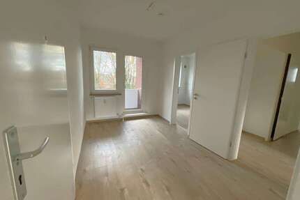 Wohnung zum Mieten in Wiesmoor 609,00 € 80.93 m²