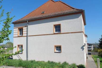 Freundliche 3-Zimmer-Wohnung mit Laminatboden * Gartenmitnutzung möglich - Döbeln
