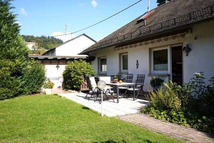 Attraktiver Bungalow mit Gartenidylle - Kelkheim Ruppertshain