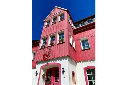 Verkaufe Hotel - 360.000,00&nbsp;EUR Kaufpreis, ca.&nbsp; 700,00&nbsp;m&sup2; in Altenberg (PLZ: 01773)