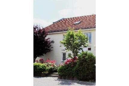 Zuhause mit zwei Zimmern und Balkon in Bad Rappenau Zimmerhof