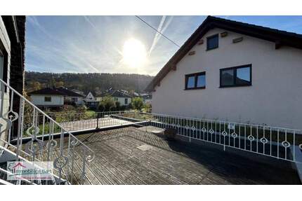 PERL: 95 M² RENOVIERTE WOHNUNG IN SEHR GUTER WOHNLAGE + GRO?ER BALKON!