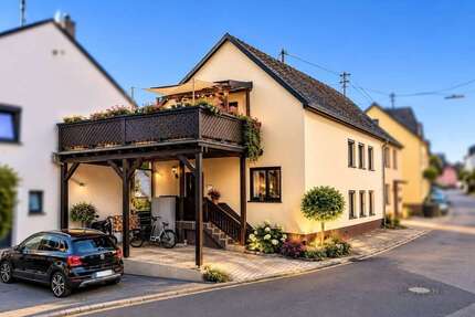 Haus zum Kaufen in Kasel 259.000,00 € 143 m²