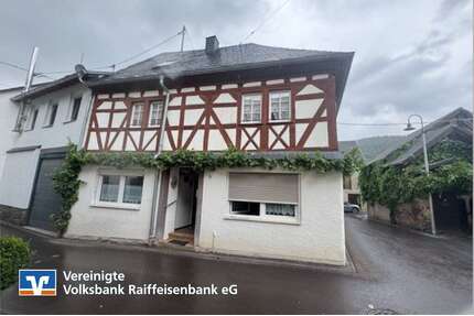 Haus zum Kaufen in Veldenz 105.000,00 € 90 m²