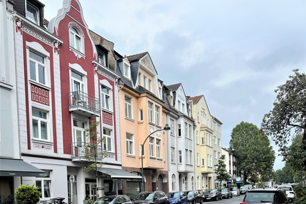 Haus zum Kaufen in Düsseldorf 1.985.000,00 € 500 m²